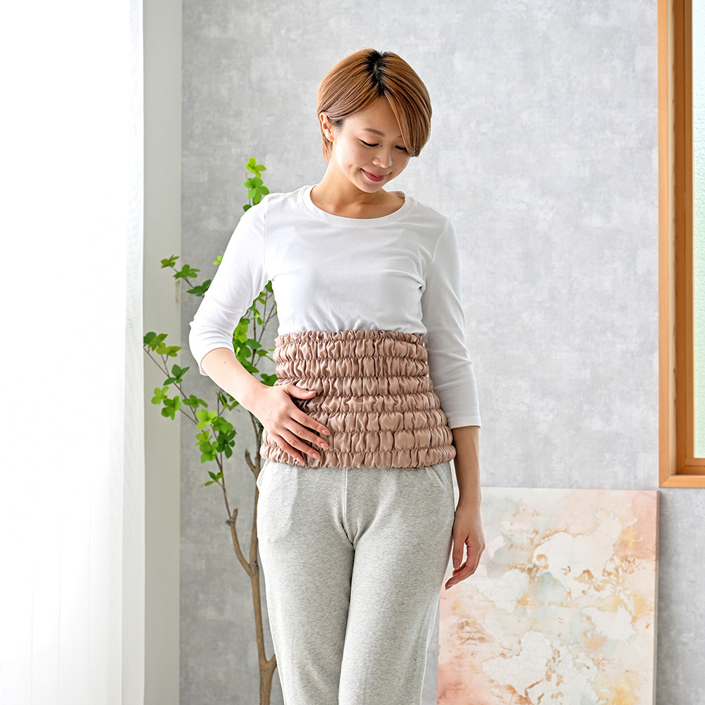 キャラメルベージュ