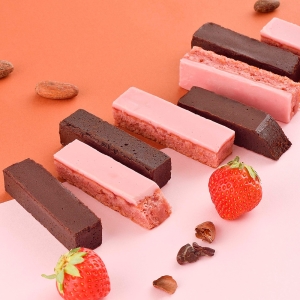 横濱元町 霧笛楼 横濱煉瓦プチ苺ミルクアソート 6個入 計3セット