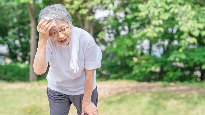 夏に運動をして体調不良になる高齢者