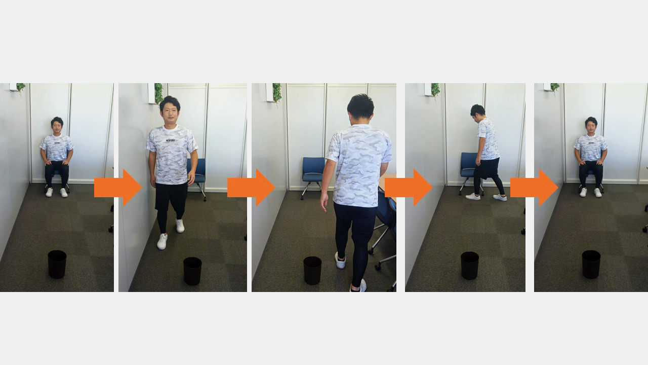 目印を回って戻ってくる男性