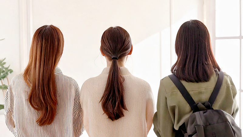 親の介護のことで相談しに出かける兄弟姉妹